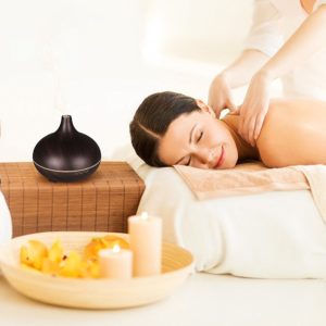 20 Amazing Uses of Frankincense Oil - One of the most powerful, natural anti-inflammatories on the planet. www.thehealthnutmama.com